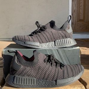 ADIDAS NMD BLACK STLT